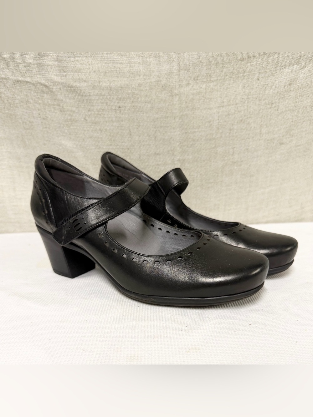 Abeo leather shoes
